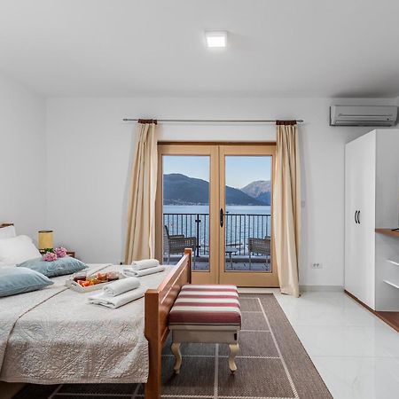 Villas Plitka ติวัต ภายนอก รูปภาพ