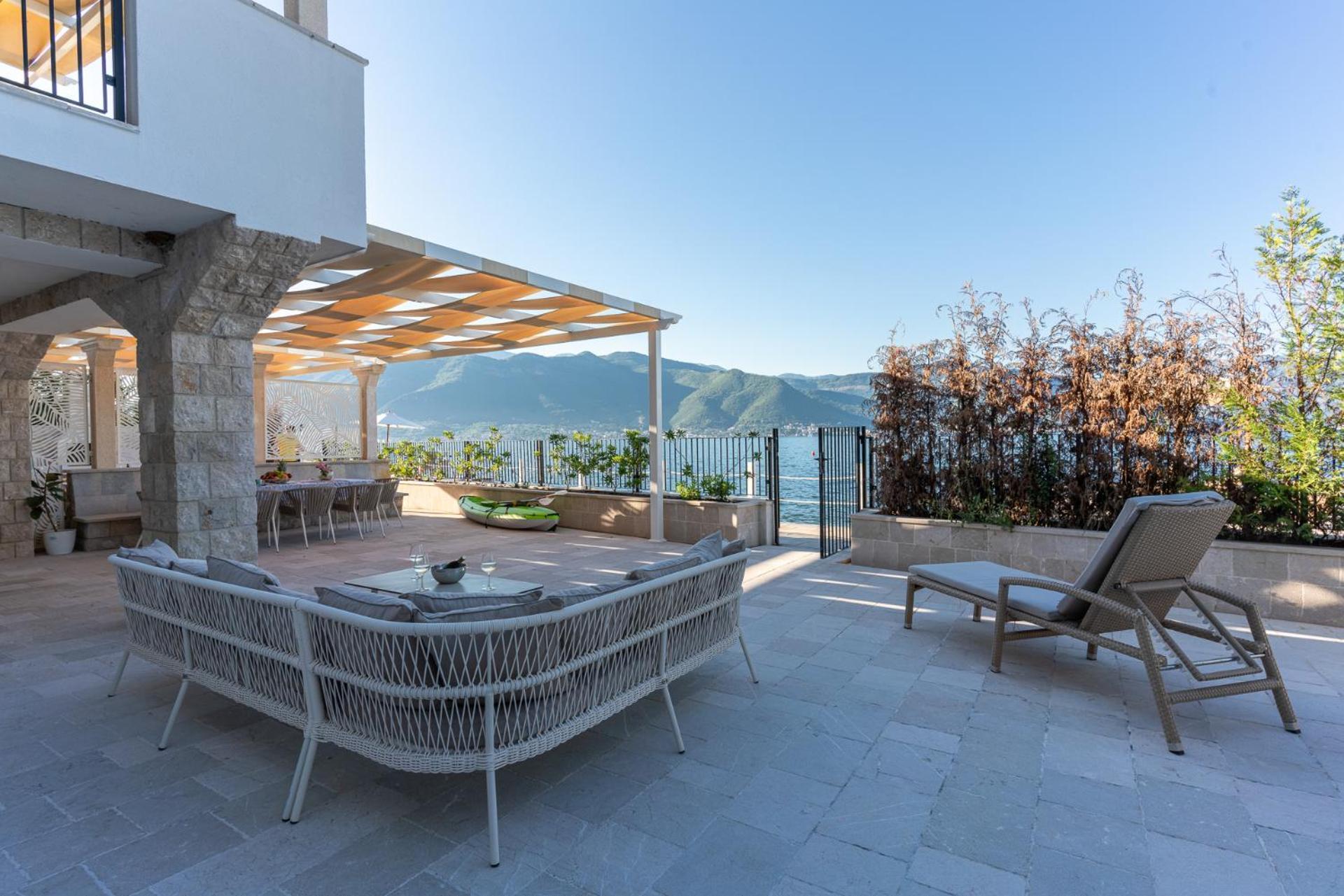 Villas Plitka ติวัต ภายนอก รูปภาพ