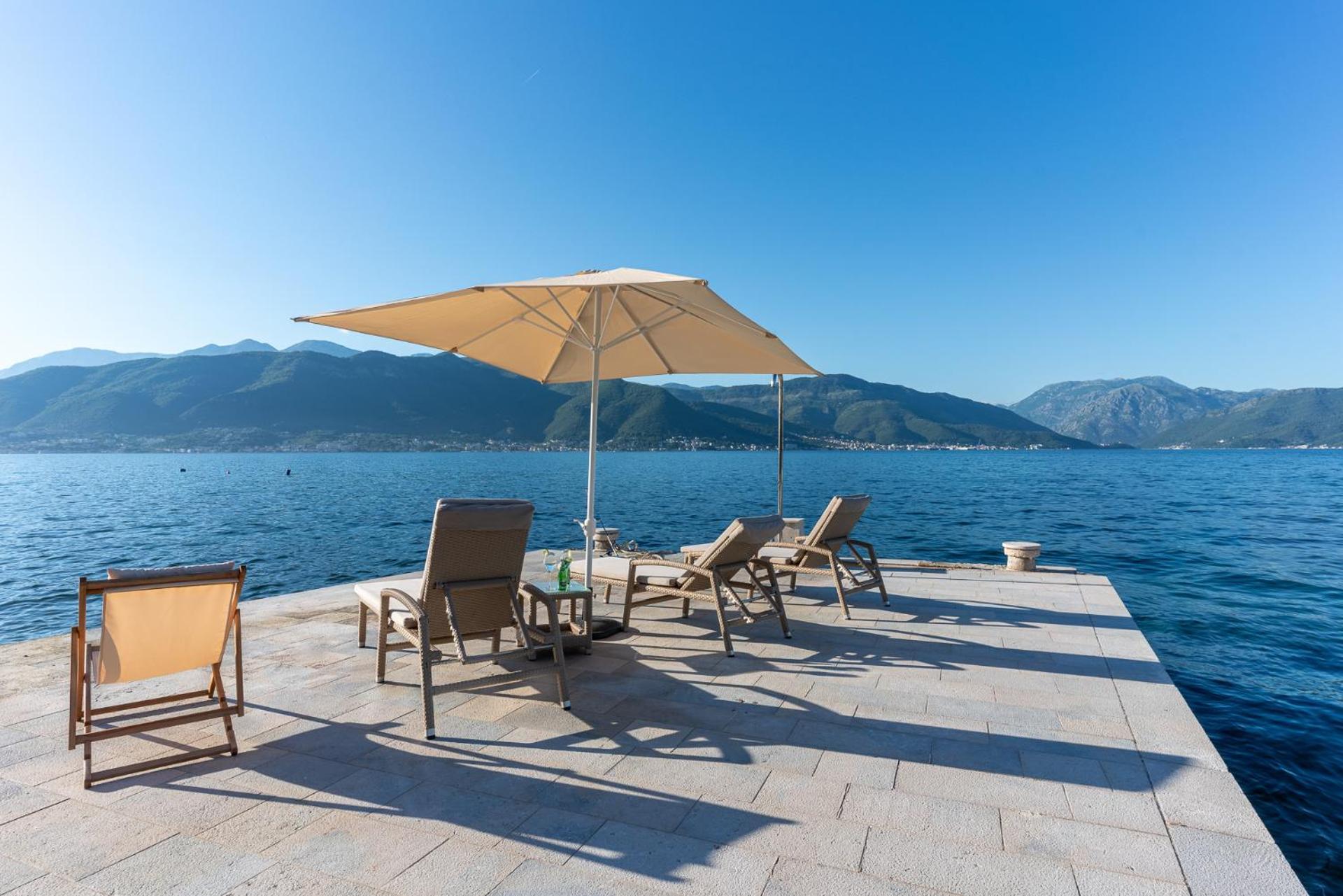 Villas Plitka ติวัต ภายนอก รูปภาพ