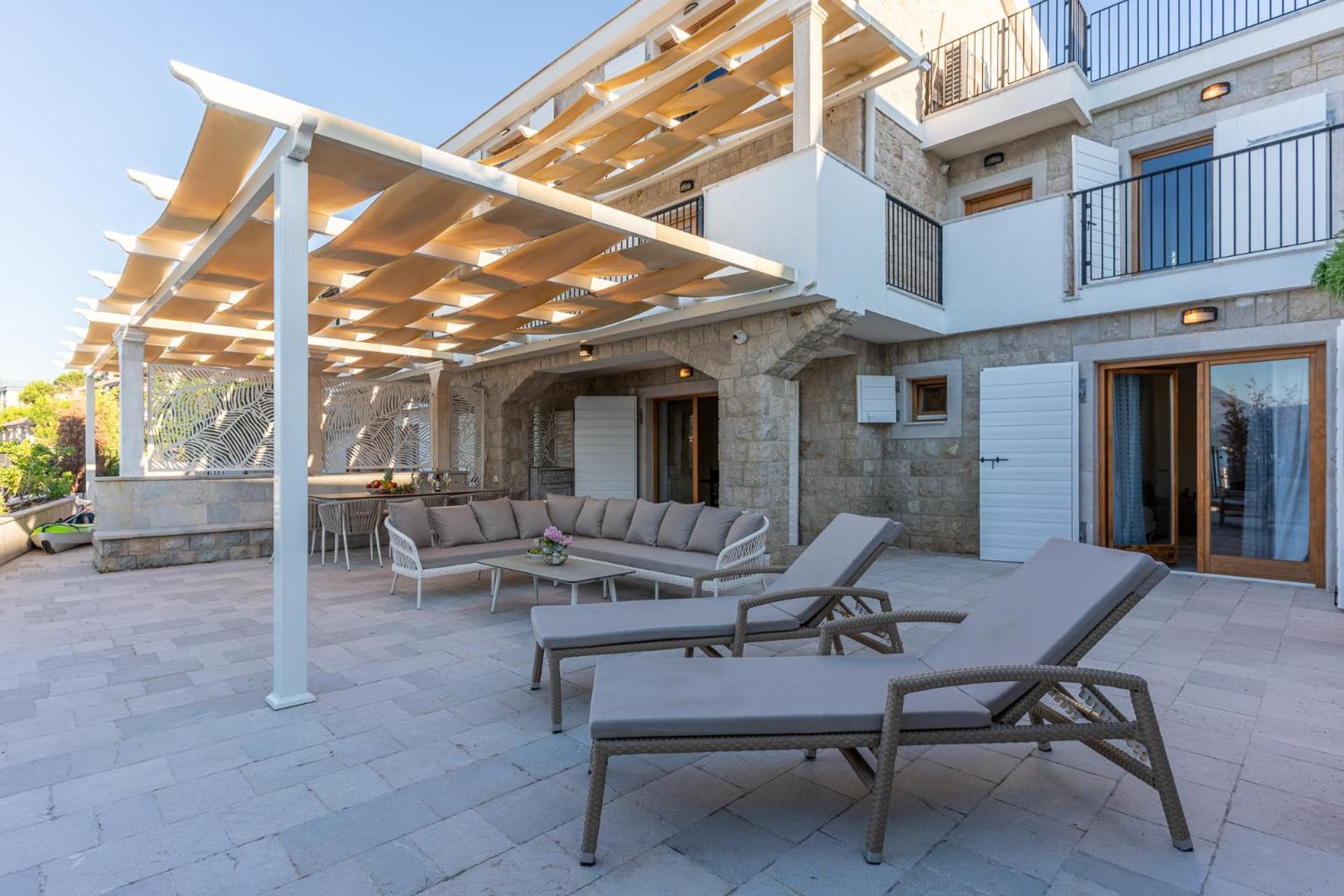 Villas Plitka ติวัต ภายนอก รูปภาพ