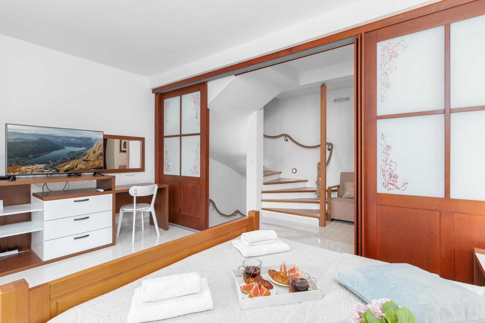 Villas Plitka ติวัต ภายนอก รูปภาพ
